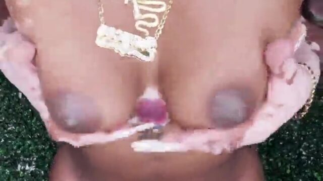 Curiositeaaa Aka Trayceeteaa Playing Nude Black Tits Sextape